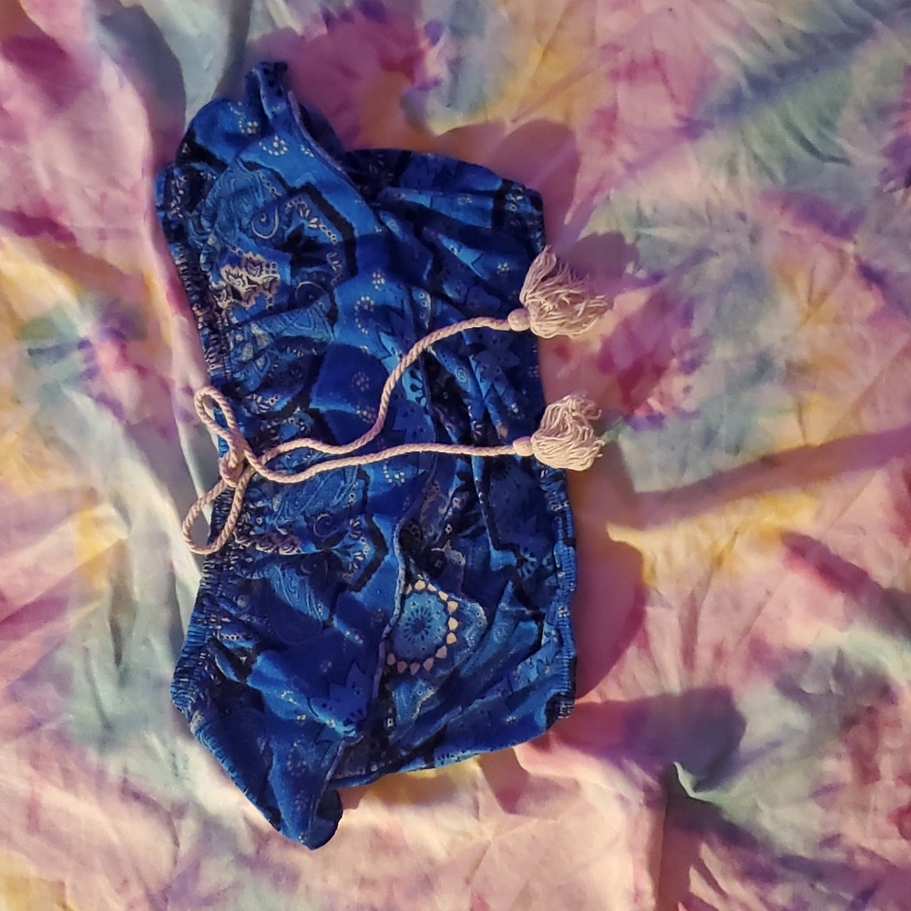 Paisley halter crop, sz s
